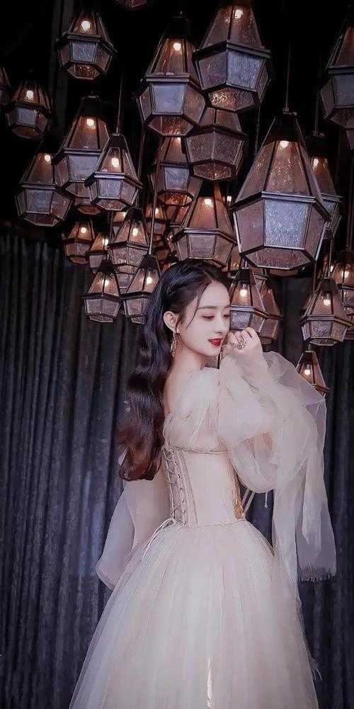 霸总娶了员工，竹马娶了死对头青梅后续+全文